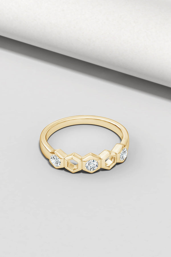 natori Indochine 14k Hexagon Alternating 3-Diamond Ring 14K Yellow Gold