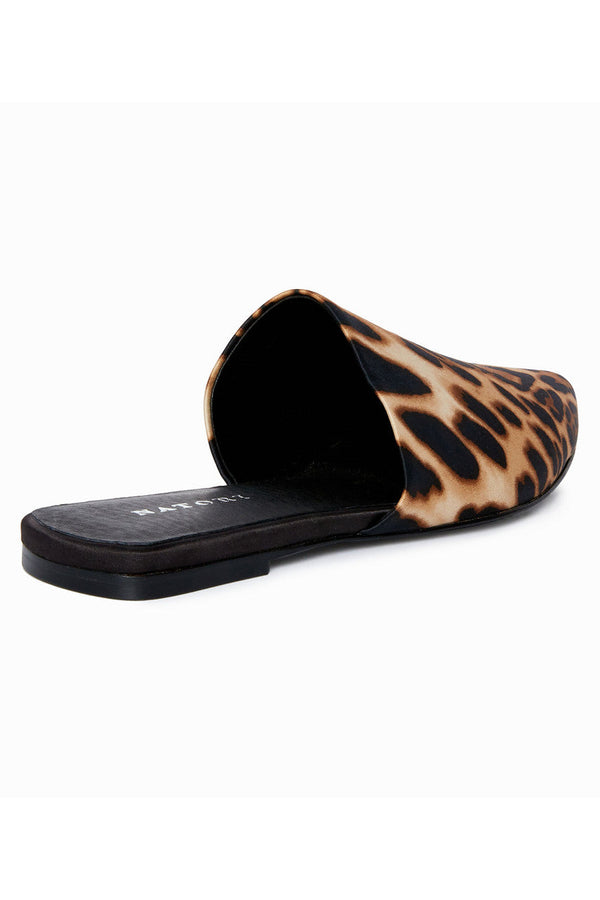 Natori Adore Luxe Leopard Satin Slide Chestnut