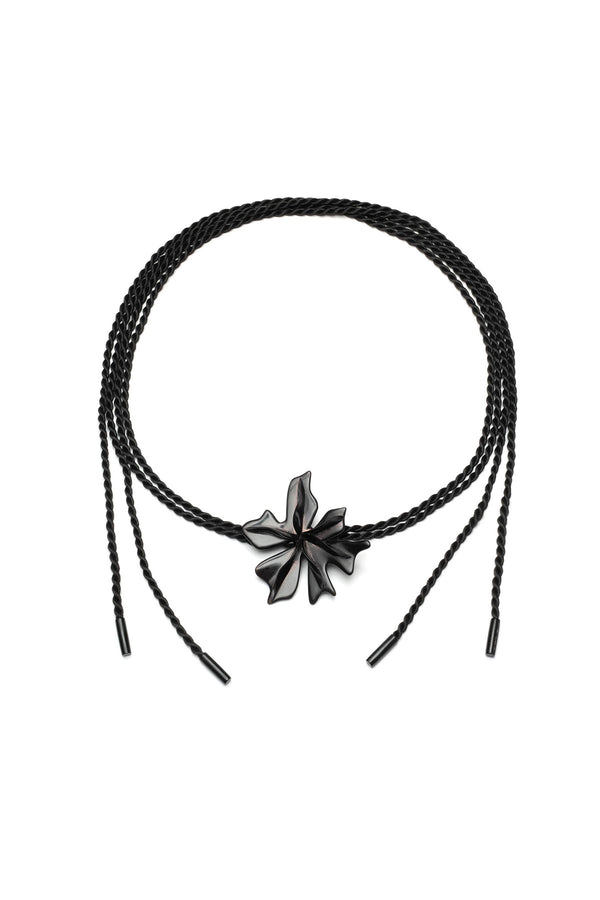 natori Buffalo Horn Floral Pendant Belt Black