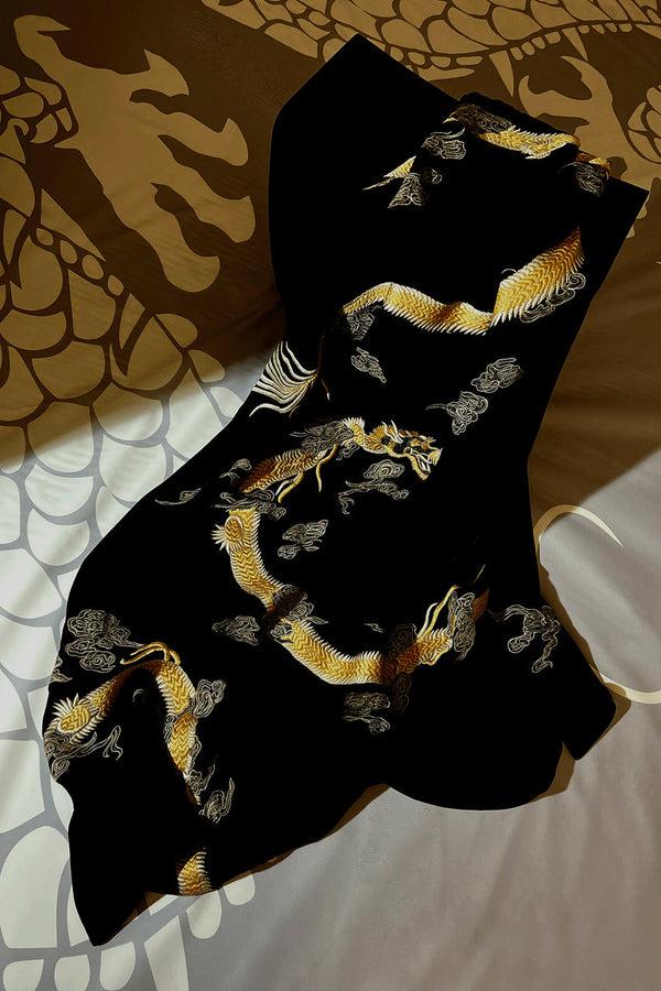 Natori Cocoon Dragon Embroidered Throw Black/White