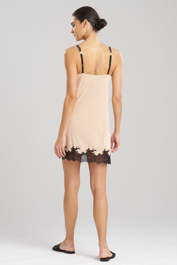 Natori Enchant V-Neck Lace Applique Chemise Café