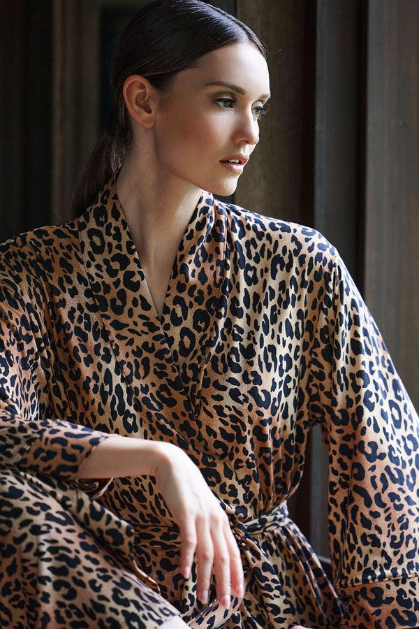 natori Exotic Animal Cozy Knit Robe Natural