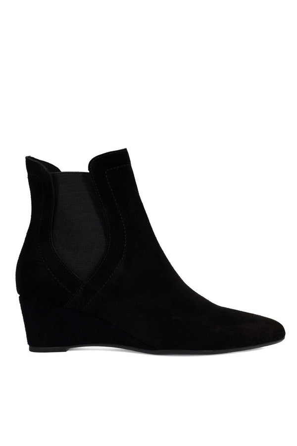 Natori Gaisha-Su Suede Wedge Bootie Black
