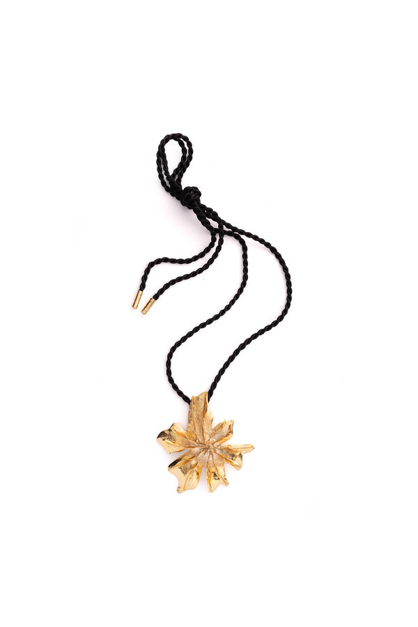 natori Gold Plated Brass Floral Necklace Gold
