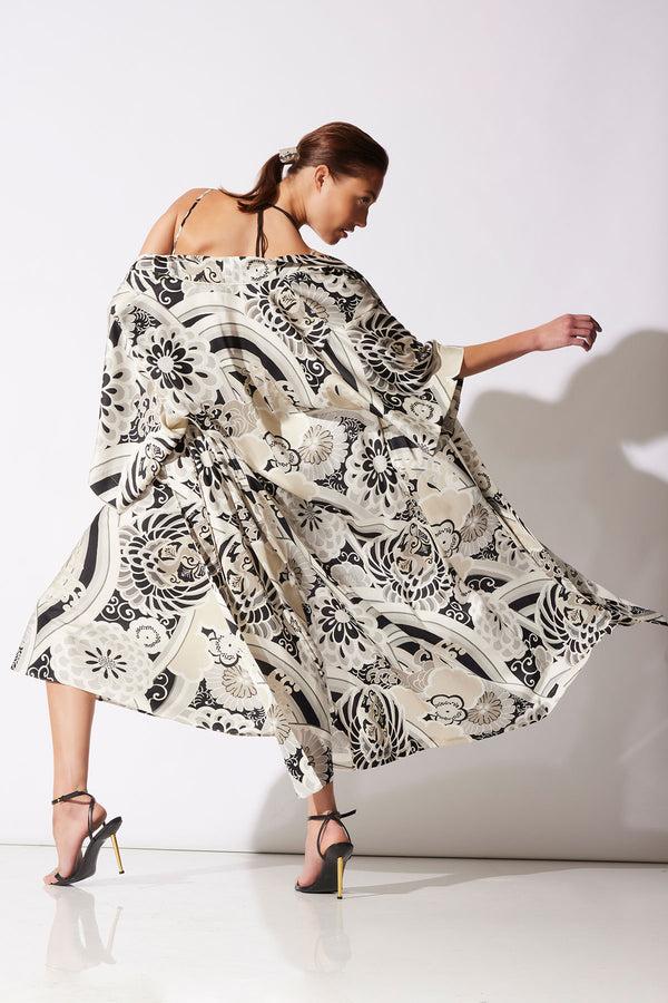 natori Medallion Robe Black