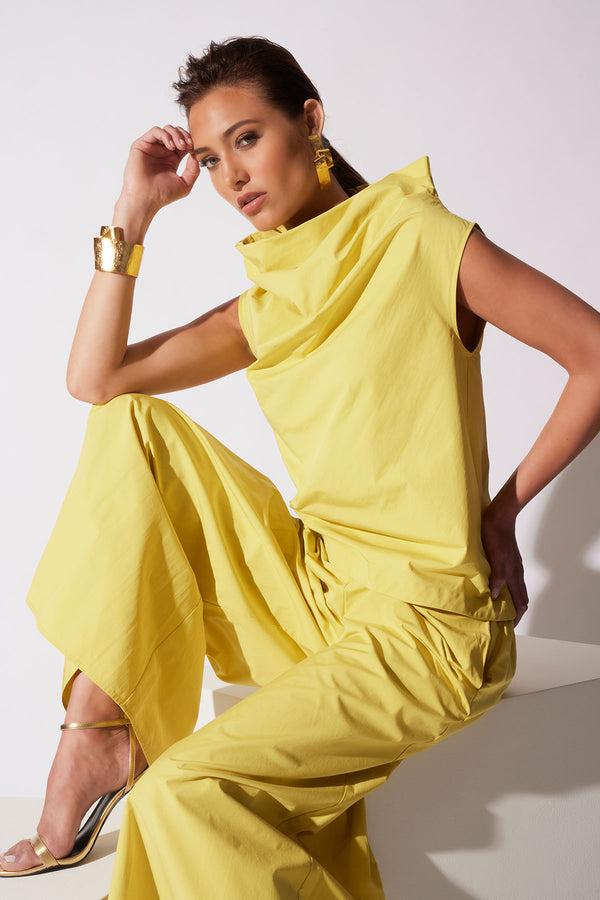 Natori Sculptural Gold Plated Brass Earrings Gold