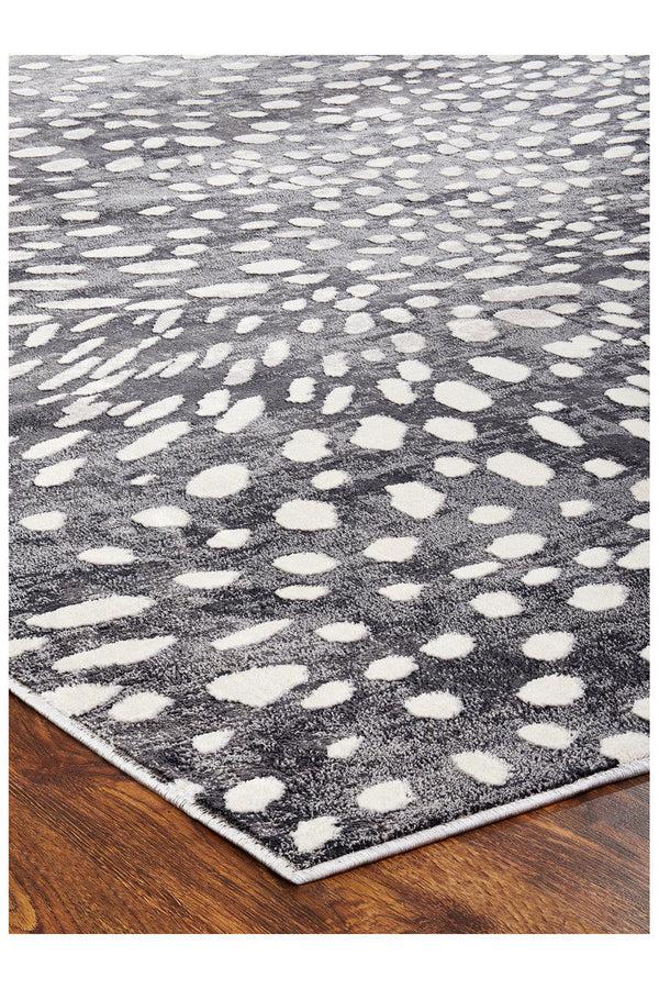 Natori Serengeti- Charcoal Spotted Rug Grey