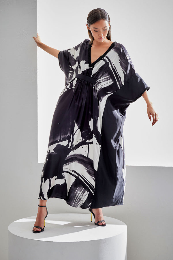 natori Shodo Beaded Silk Caftan Black White