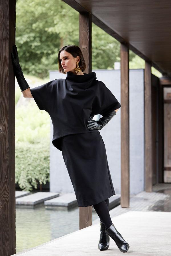 natori Techno Crepe Funnel Neck High Low Top Black