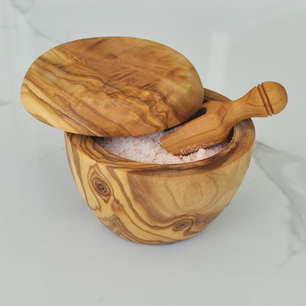 naturally med Olive Wood Gift Set Salt Cellar and Salt Scoop