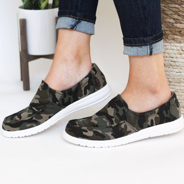 Naughty Monkey Maya Sneakers In Camo