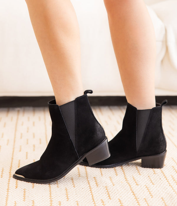 naughty monkey Wylie Suede Ankle Boot in Black