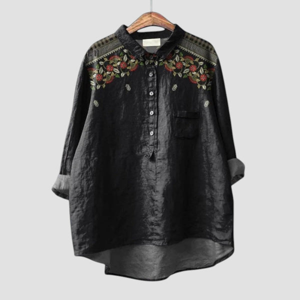 navy london Carina | Oversized black shirt with floral embroidery for an elegant and relaxed style navy london Carina | Oversized black shirt with floral embroidery for an elegant and relaxed style