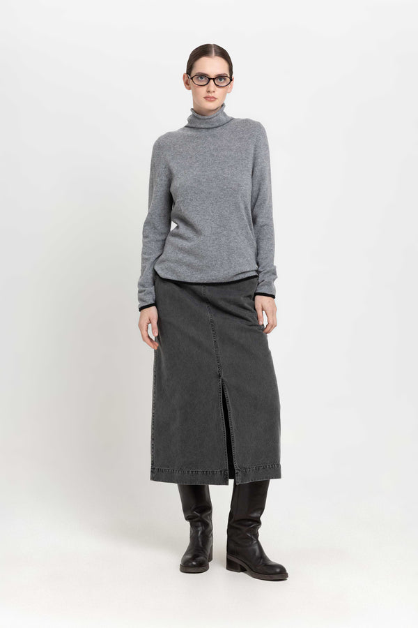 nehera Limestone grey with black cashmere lightweight turtleneck