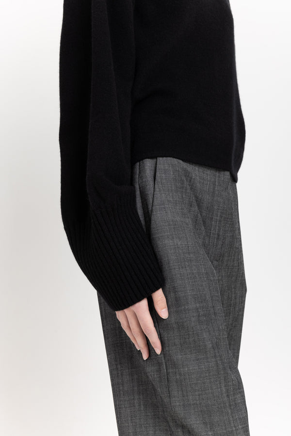 Nehera Black Cashmere Boxy Cropped Turtleneck