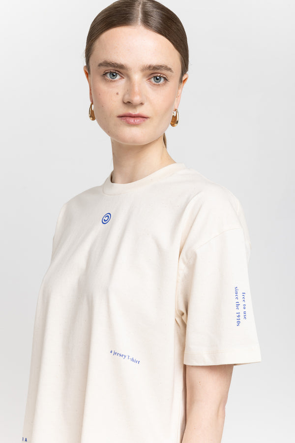 Nehera 'COPYLEFT' Natural Cotton Boxy Fit T-shirt
