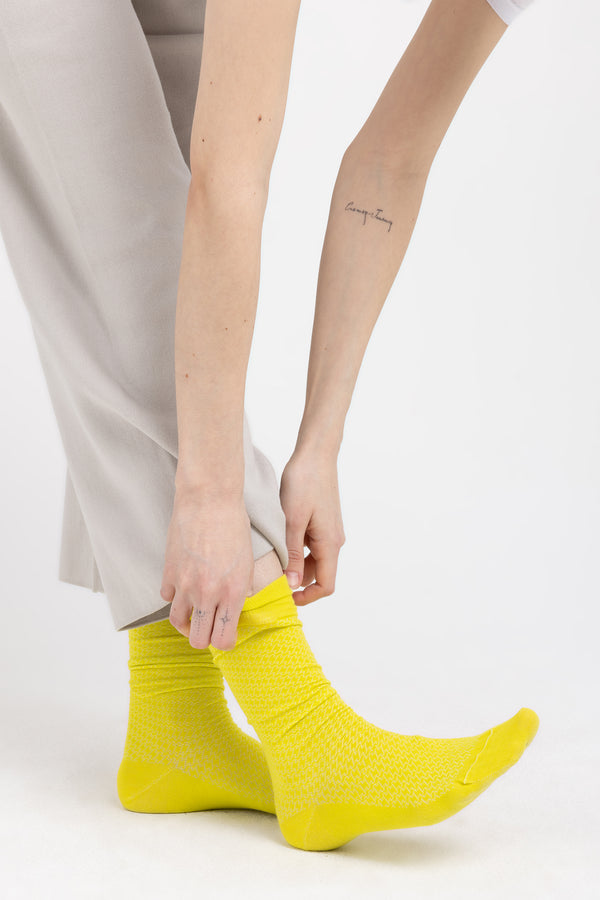 nehera Lime cotton blend socks with fine pattern