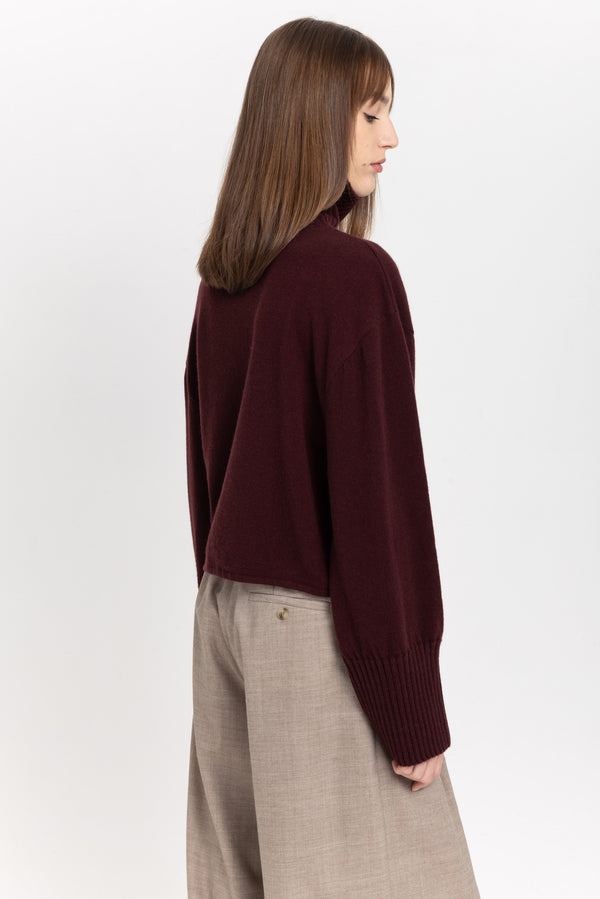 Nehera Wine Red Cashmere Boxy Cropped Turtleneck
