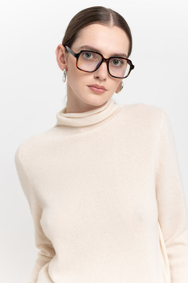 Nehera Pearl With Grey Dawn Cashmere Lightweight Turtleneck