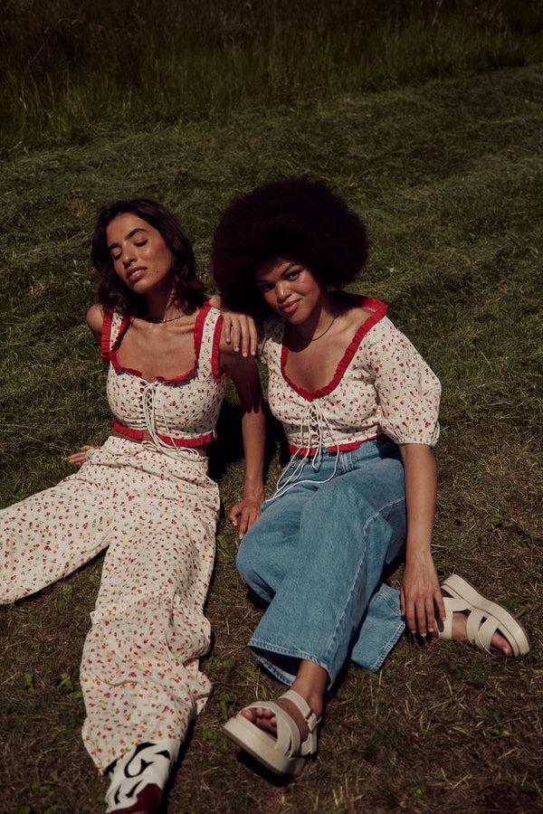 Neon Rose Blossom Broderie Corset Top - Curve