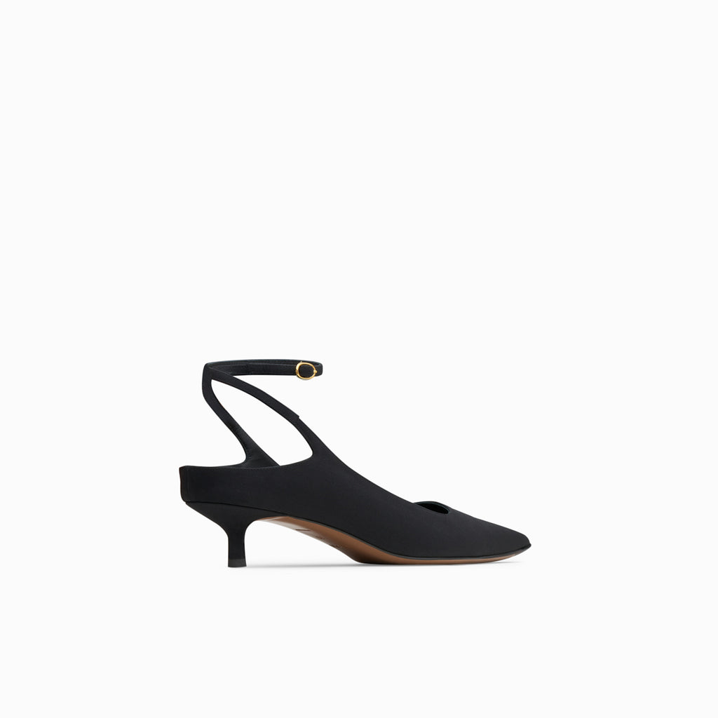 Neous Fornax Crepe De Chine Black Pumps Black