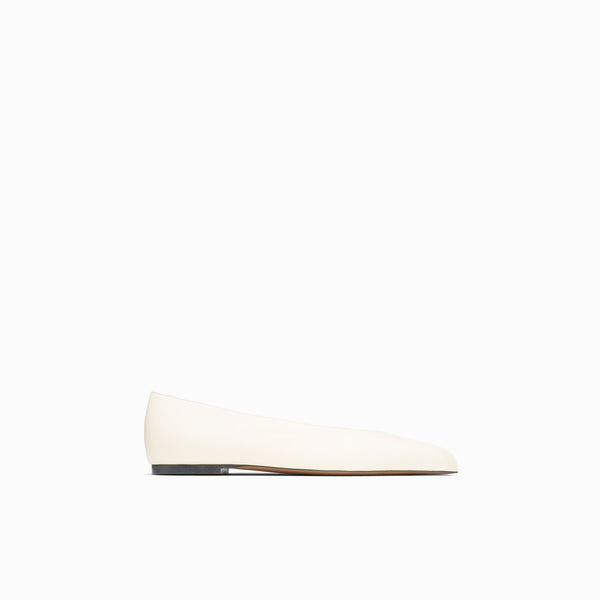 neous NEOUS BEID Leather Flats CREAM