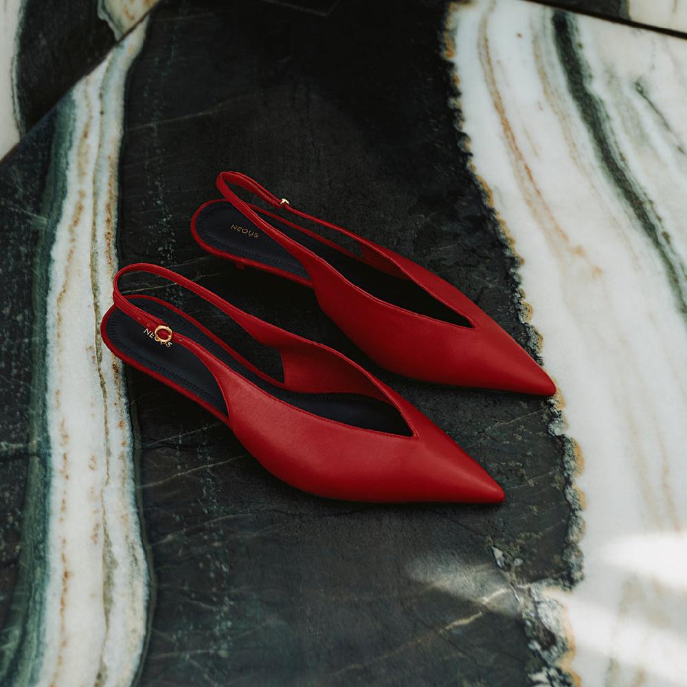 Neous NEOUS DISKE Slingback Pumps BURGUNDY