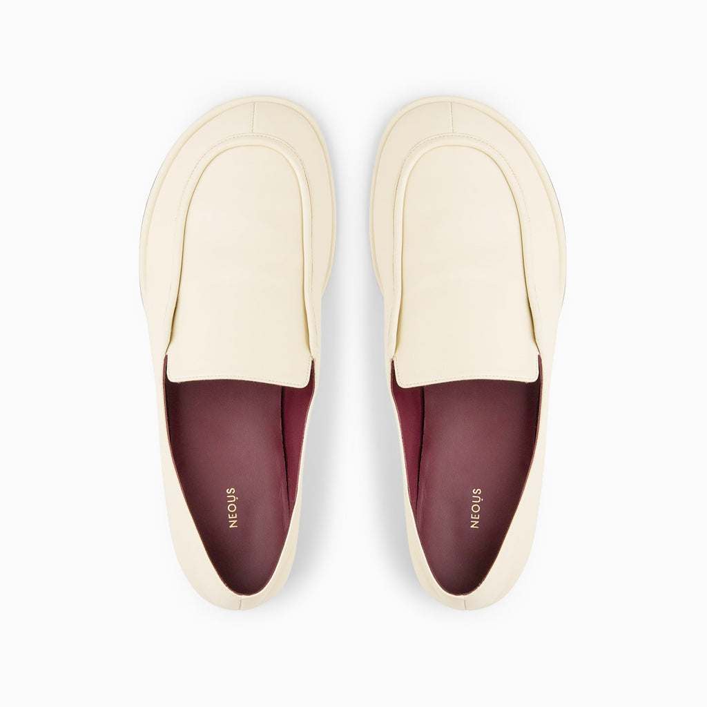 Neous NEOUS Polaris Flat Leather Loafer Cream