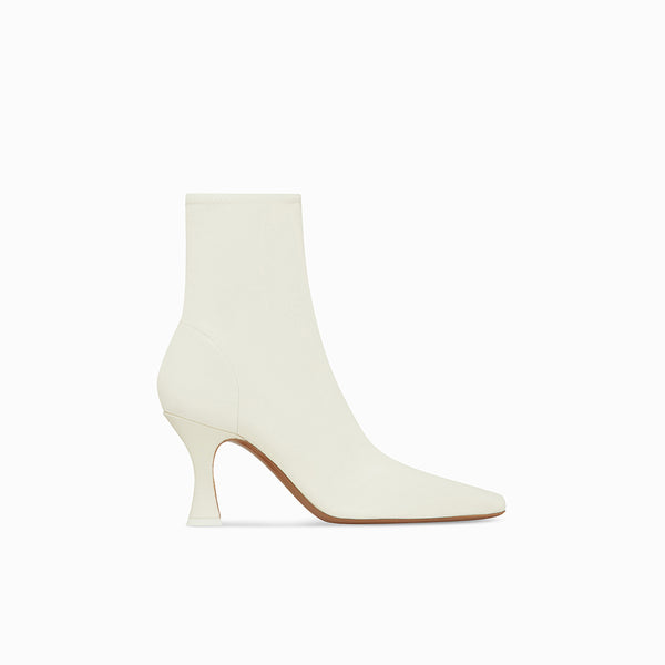 neous NEOUS Ran Stretch Leather Boots Cream