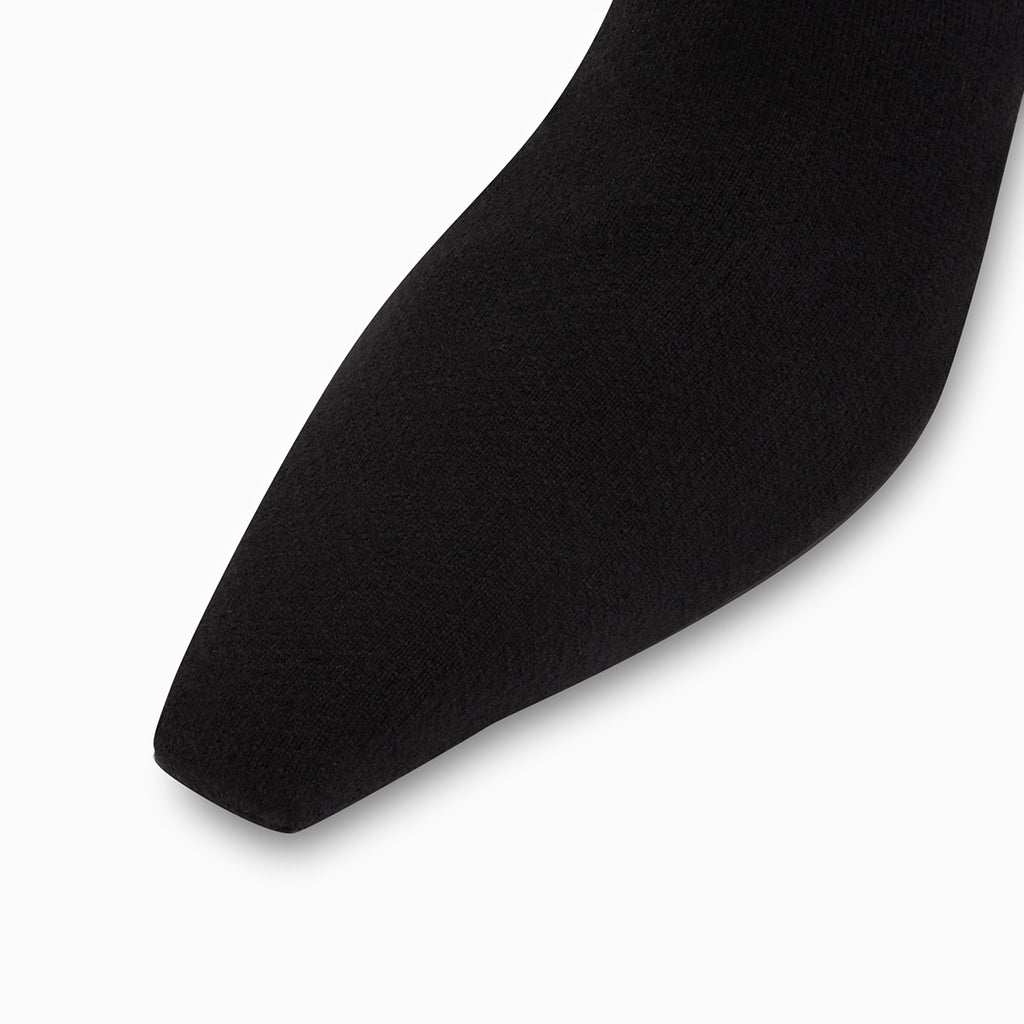 Neous RAN UNDER THE KNEE Black