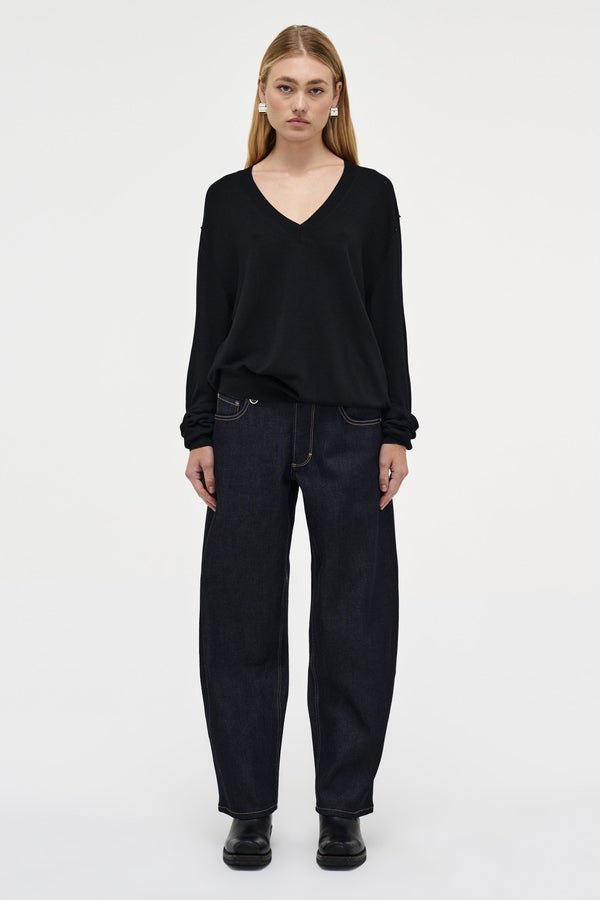 neuw Lili V Neck Sweater - Black