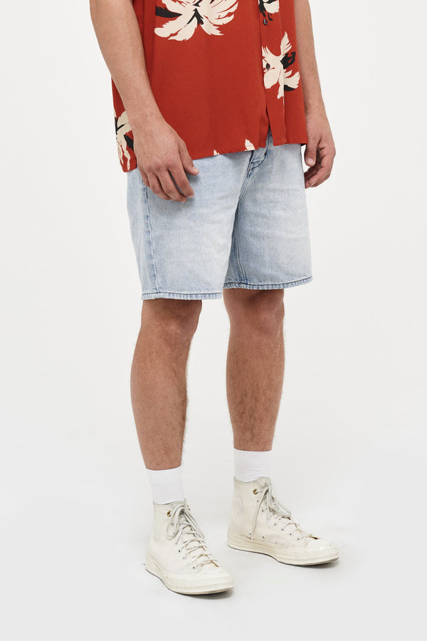 neuw Lou Short - Echo