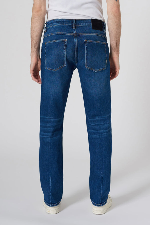 Neuw Lou Straight - Shiver