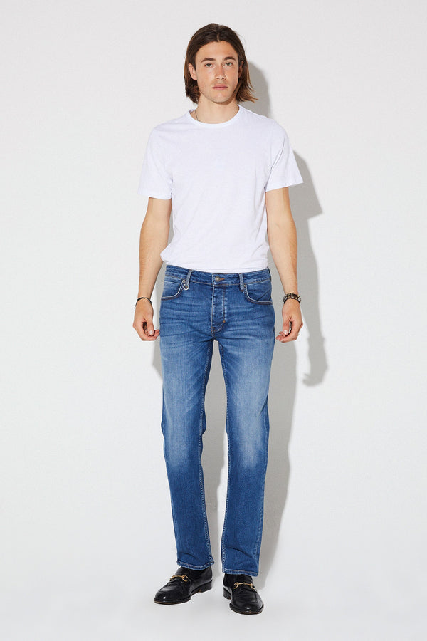 neuw Lou Straight - Shiver