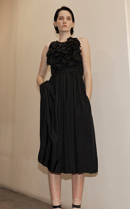 nevenka she is a flower dress plisse twill