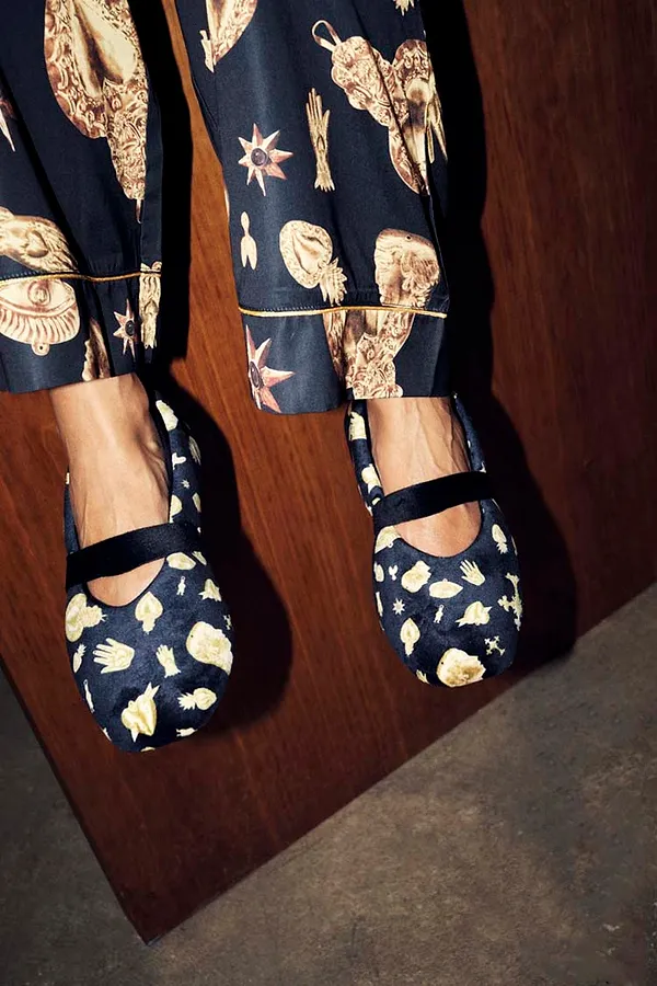 Never Fully Dressed Black Deloris Slipper