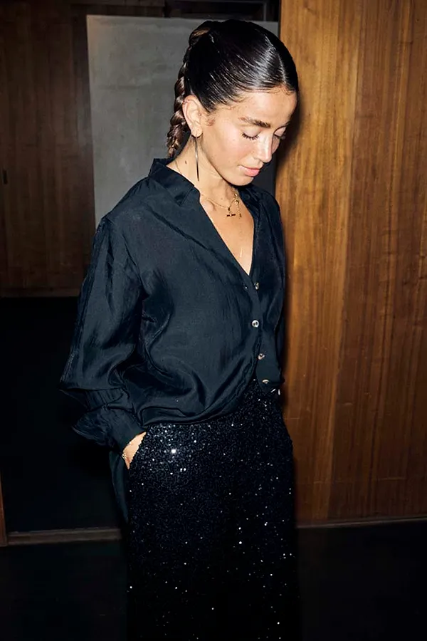 never fully dressed Black Miley Shirt