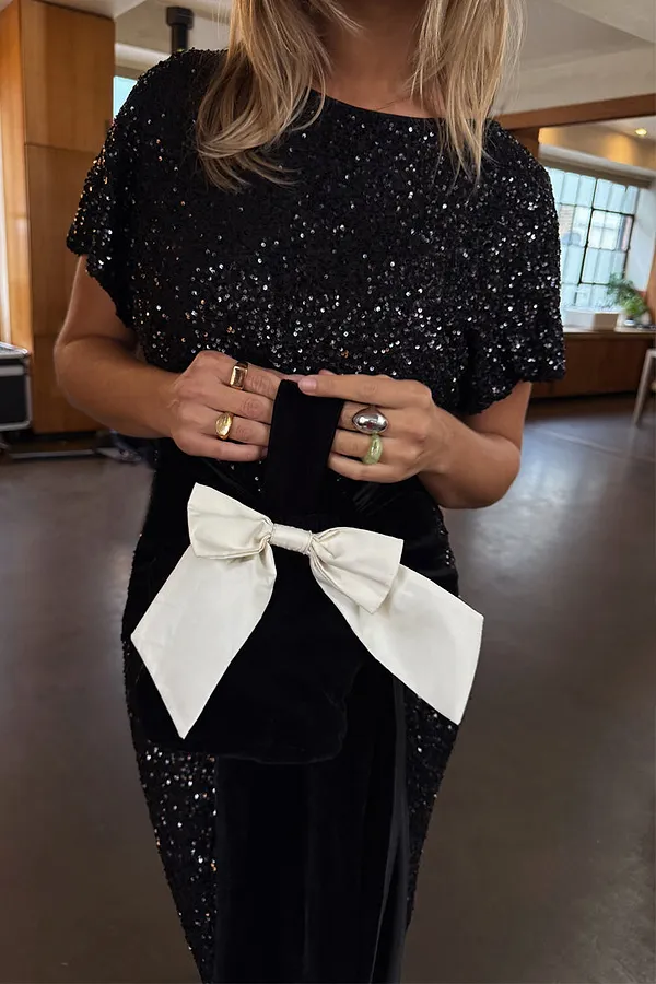 never fully dressed Black Velvet Bow Bag