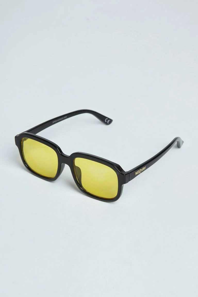 New Girl Order New Girl Order 70S SQUARE SUNGLASSES IN BLACK WITH YELLOW LENS