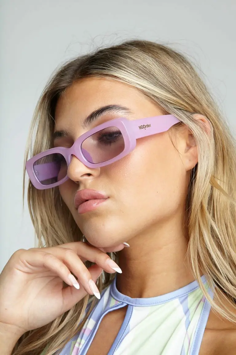new girl order New Girl Order 90S RECTANGLE SUNGLASSES IN COLOURDRENCH LILAC