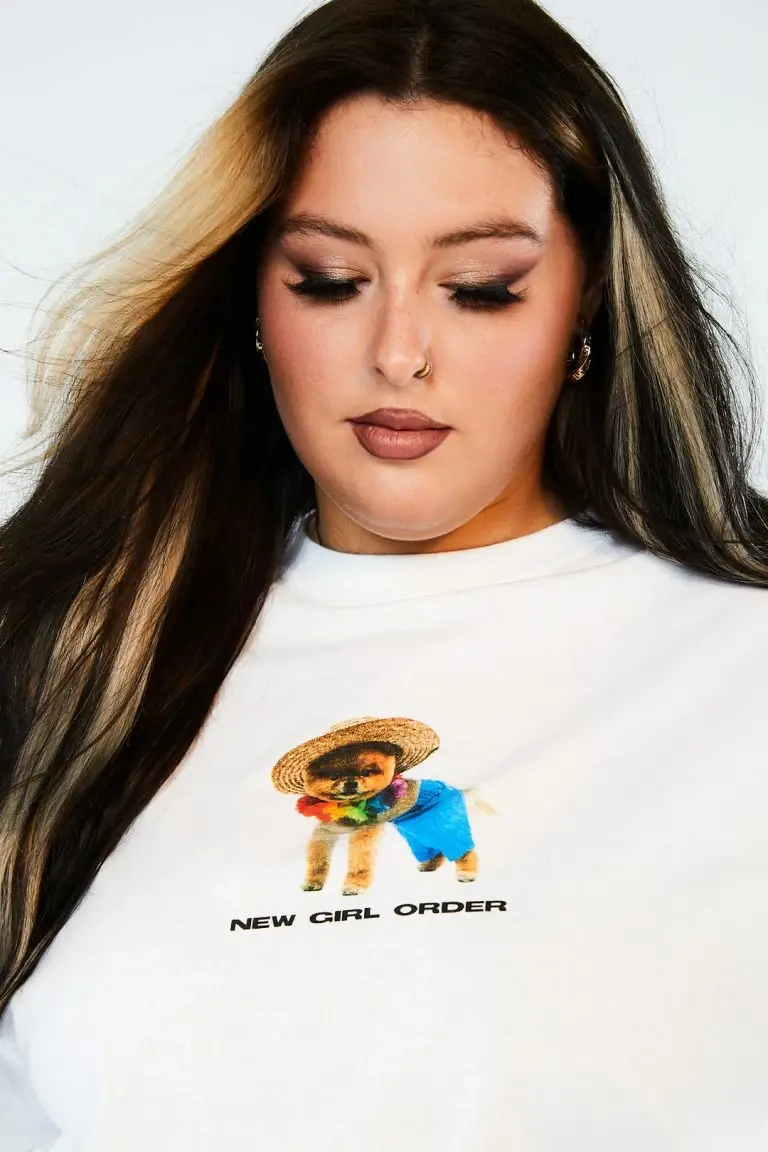 New Girl Order New Girl Order Dog Of The Week Tee Curve