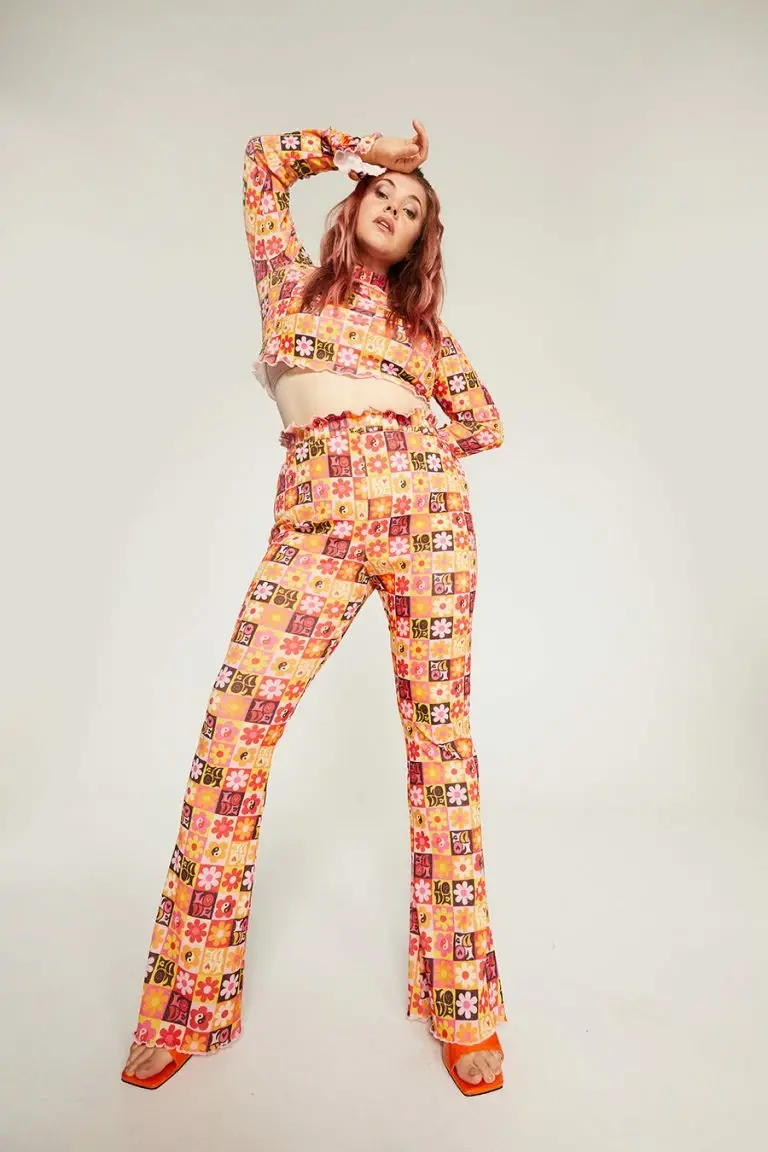 New Girl Order New Girl Order FLOWER PRINT LONG SLEEVE TOP CURVE Tops