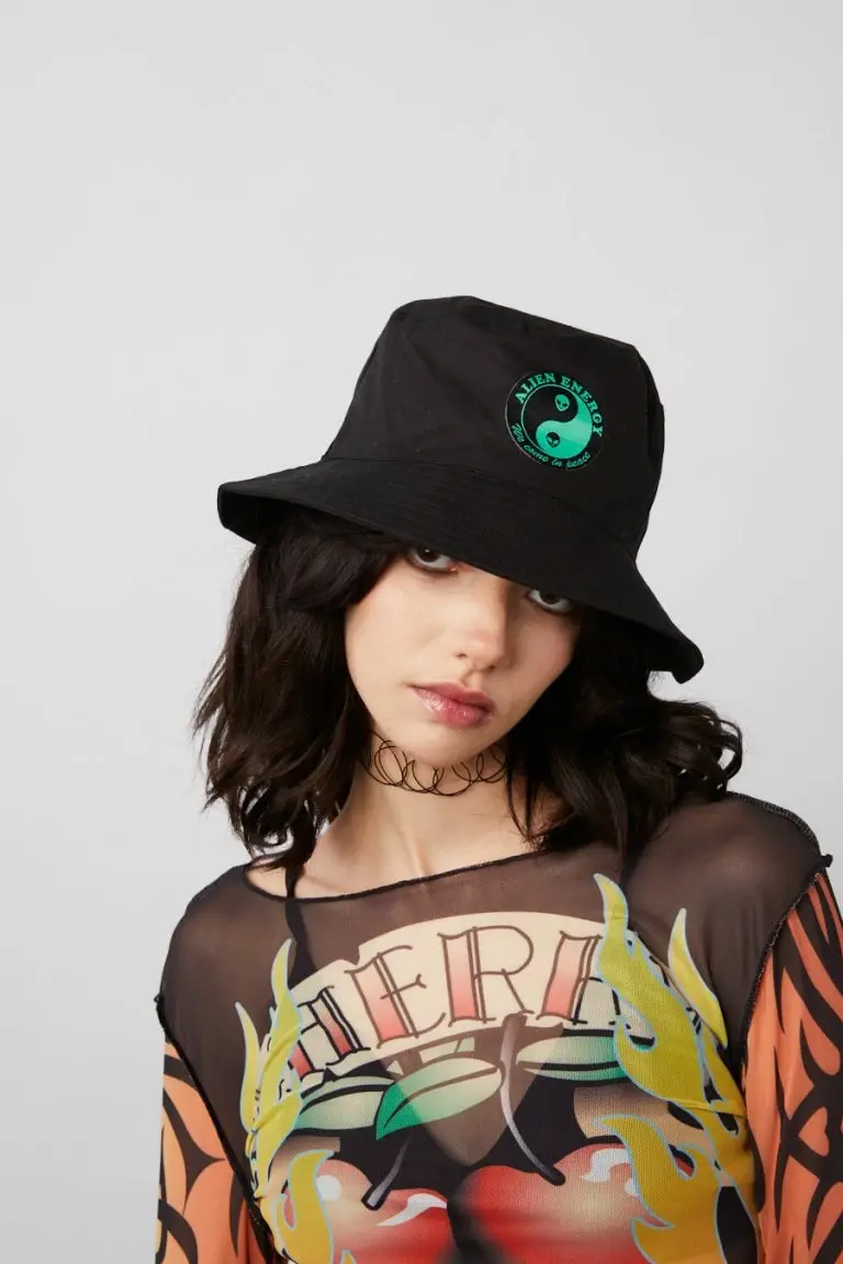 New Girl Order New Girl Order Tops BUCKET HAT WITH YING & YANG EMBROIDERY – BLACK