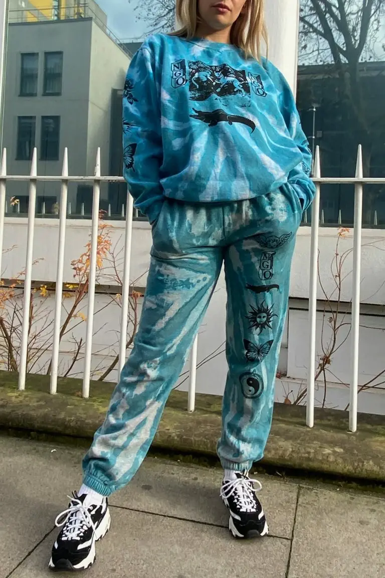 New Girl Order New Girl Order Tops TIE DYE ETCHED GRAPHIC JOGGER