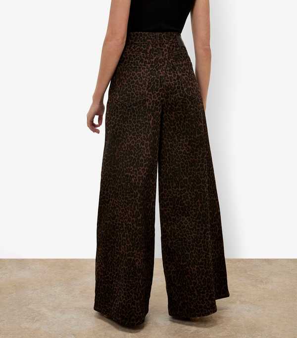 New Look Apricot Brown Leopard Print Wide Leg Jeans
