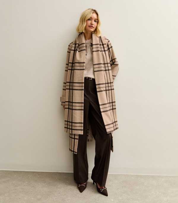 New Look Beige Checked Collared Jacket And Matching Scarf