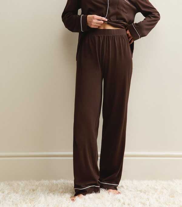 New Look Dark Brown Contrast Trim Revere Collar Pyjama Set