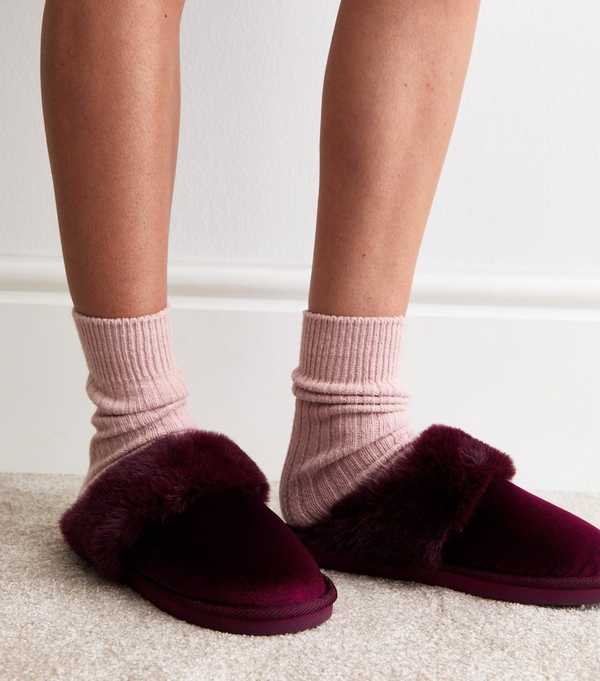 New Look Dark Burgundy Velvet Faux Fur Trim Slippers