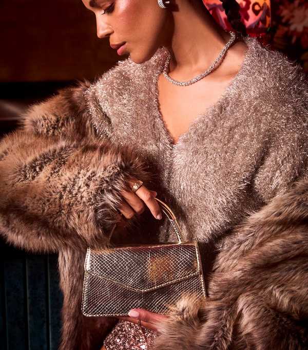 new look Gold Lizard Effect Faux Leather Top Handle Bag