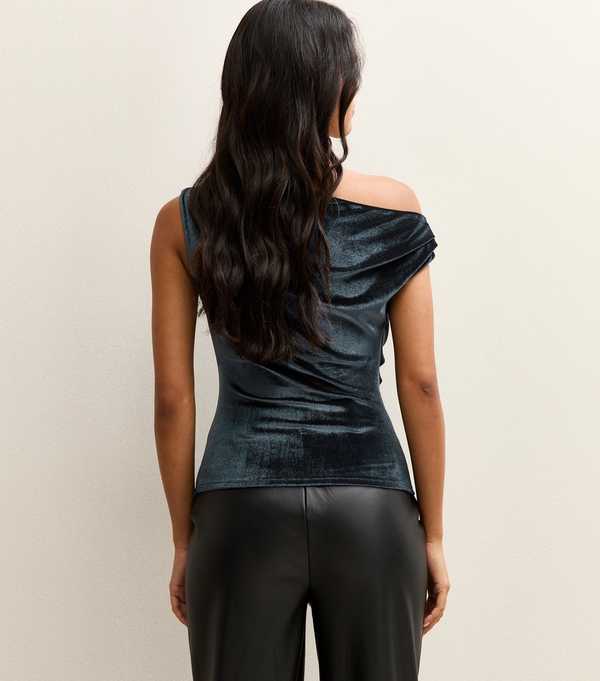 New Look Navy Blue Velvet Off The Shoulder Ruched Top